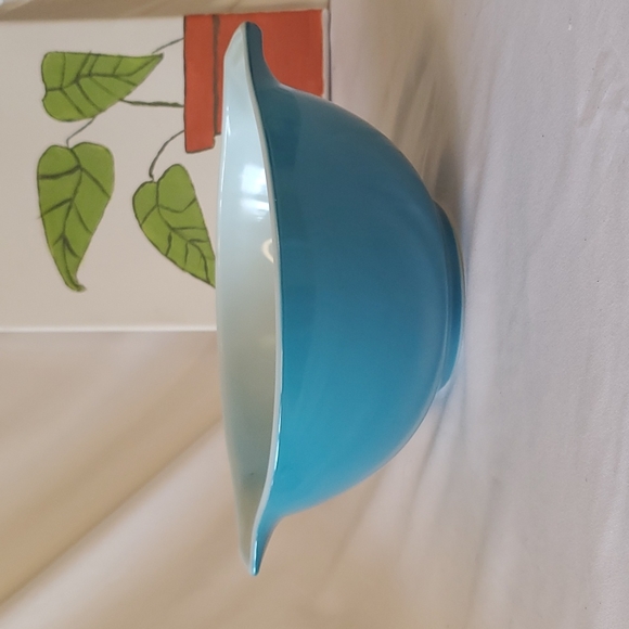 Pyrex Kitchen Pyrex Blue Horizon 5 Quart Mixing Bowl Poshmark